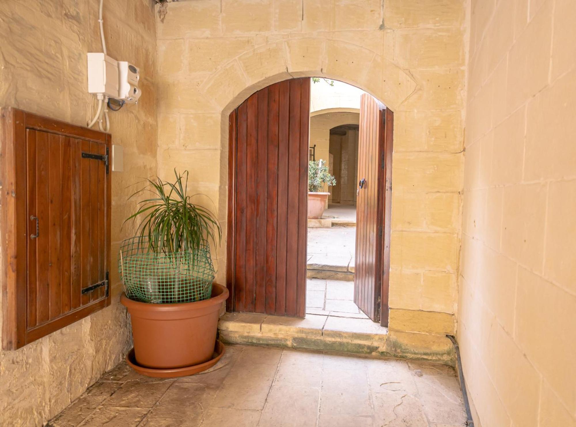Tranquil 2-Bedroom Escape Nadur Exteriér fotografie
